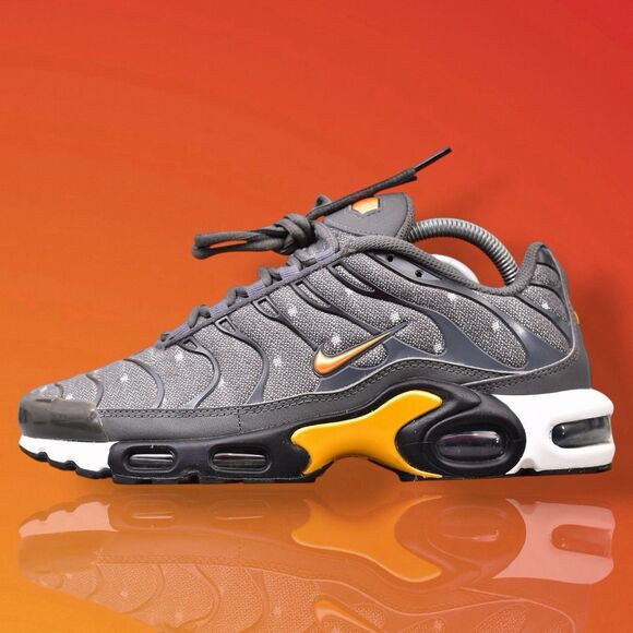 nike air max plus se mens size 7.5 iron grey-metallic gold-black dm7570-002 main image 6
